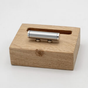 Houten houder gedenktegel asbuis